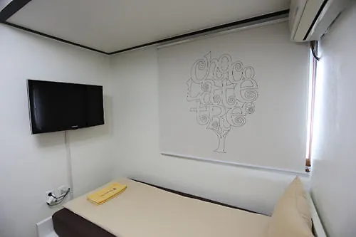 Pensión Chocolate Tree Sinchon 2*